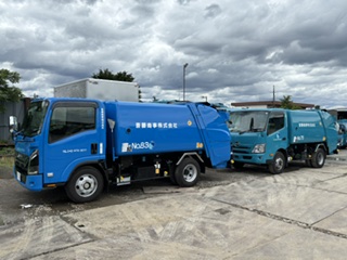 塵芥車（パッカー車）