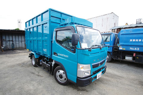 運搬車（平ボディー車）